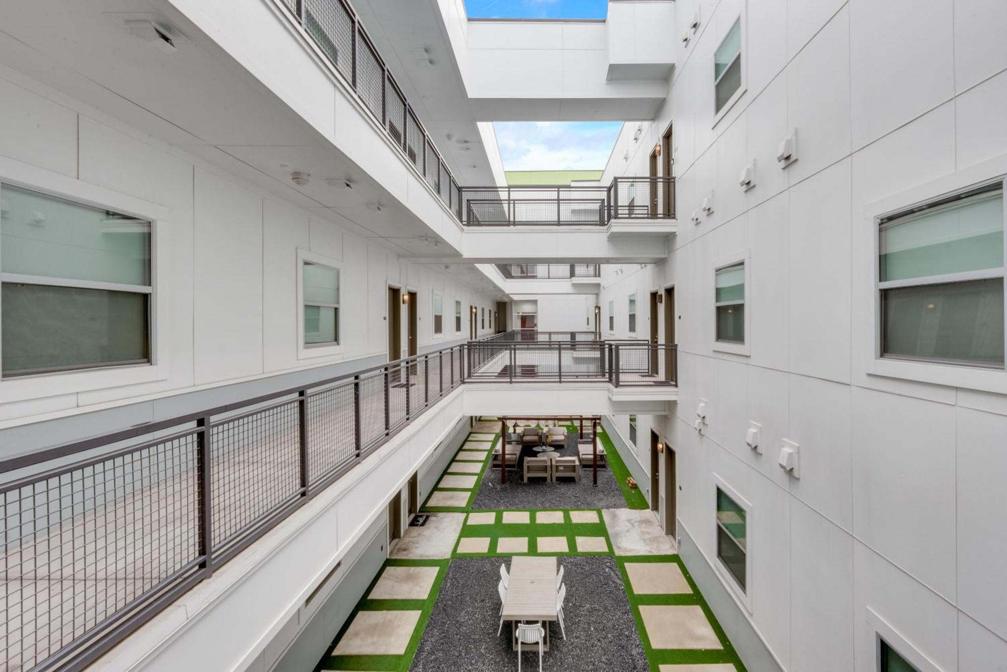 Snazzy Loft Style 2Br I Gym I Parking I Workspace Dallas Exteriér fotografie